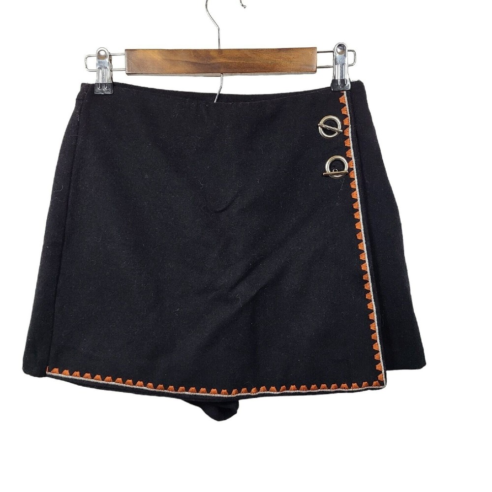 Vero Moda Black Embroidered Skort Womens